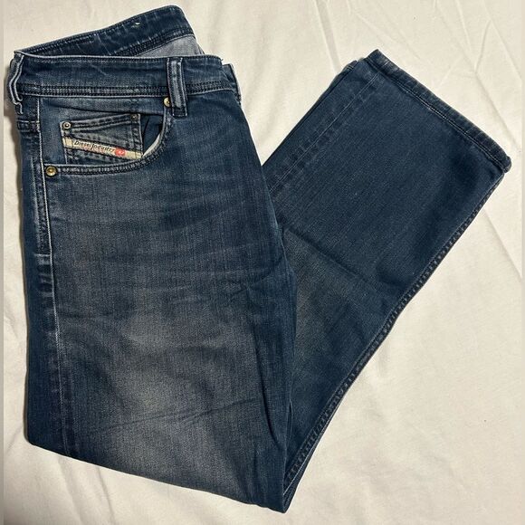Diesel Jeans Larkee 31x32 Blue Denim Regular Fit Straight Leg Mens Jeans - Picture 1 of 16